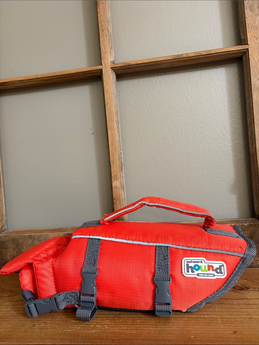 Outward Hound Granby Splash red-Orange Dog Life Jacket with Handle size XS - Picture 2 of 10
